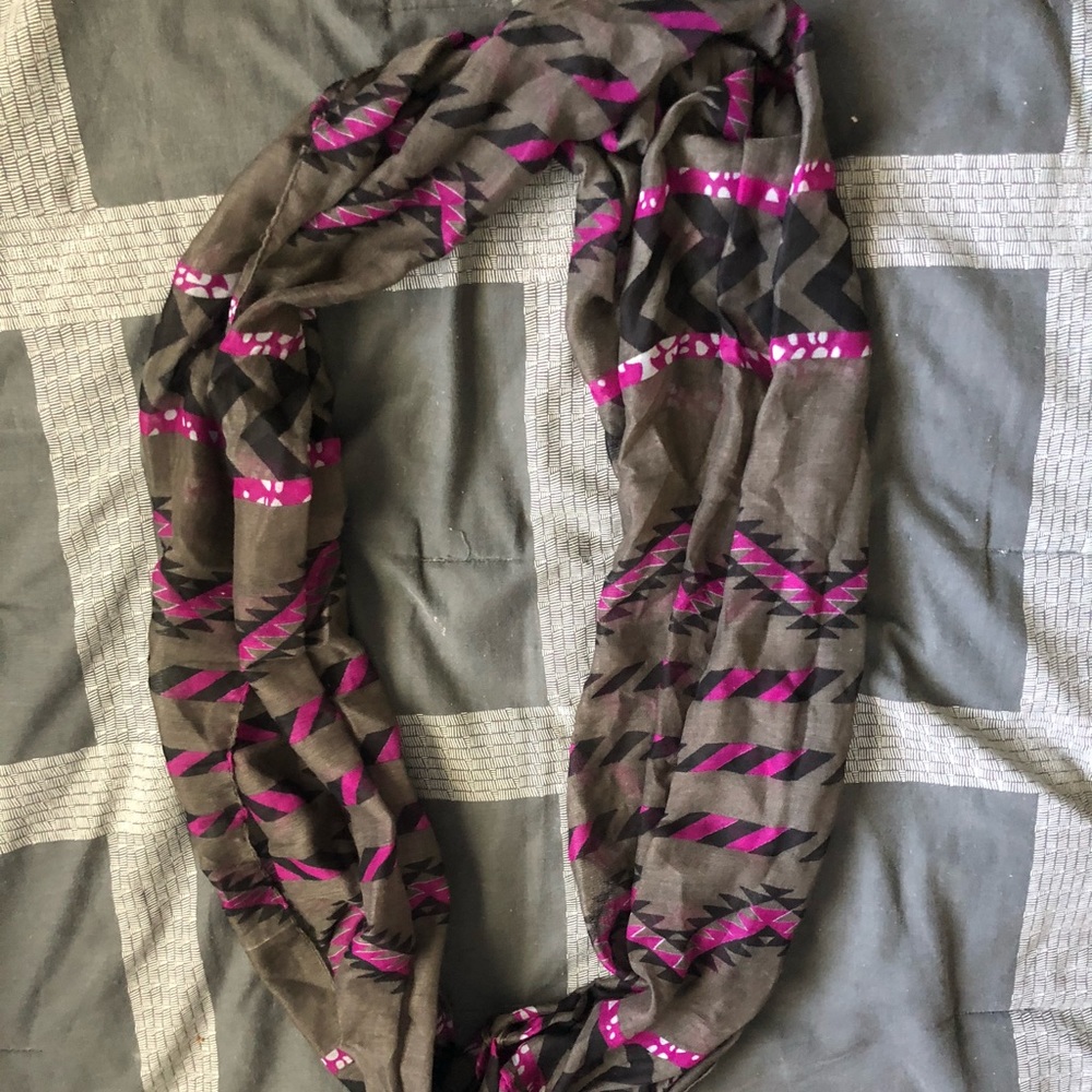 Infinity scarf (Never Worn)